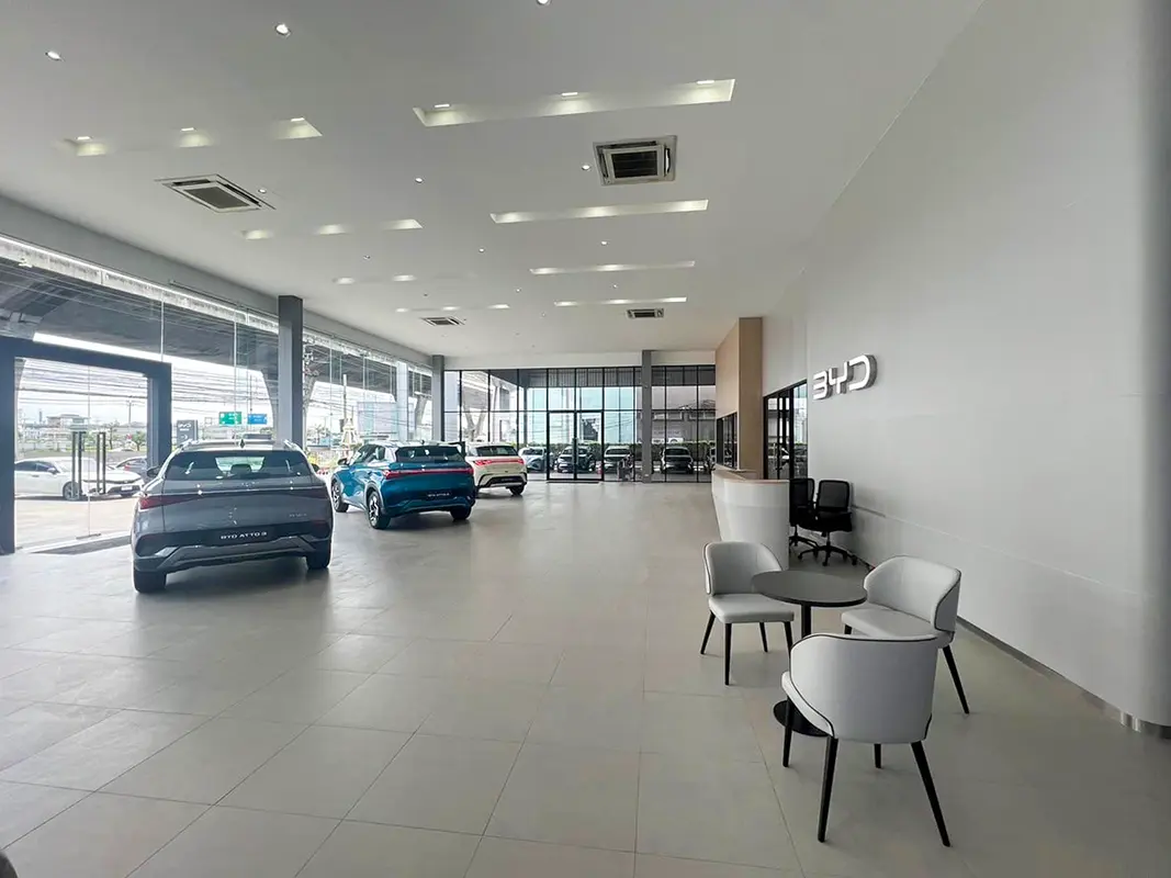 Byd showroom bangna 05