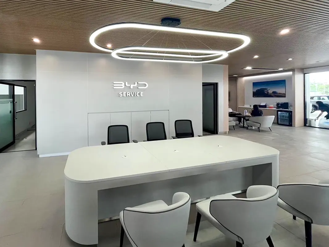 Byd showroom bangna 08