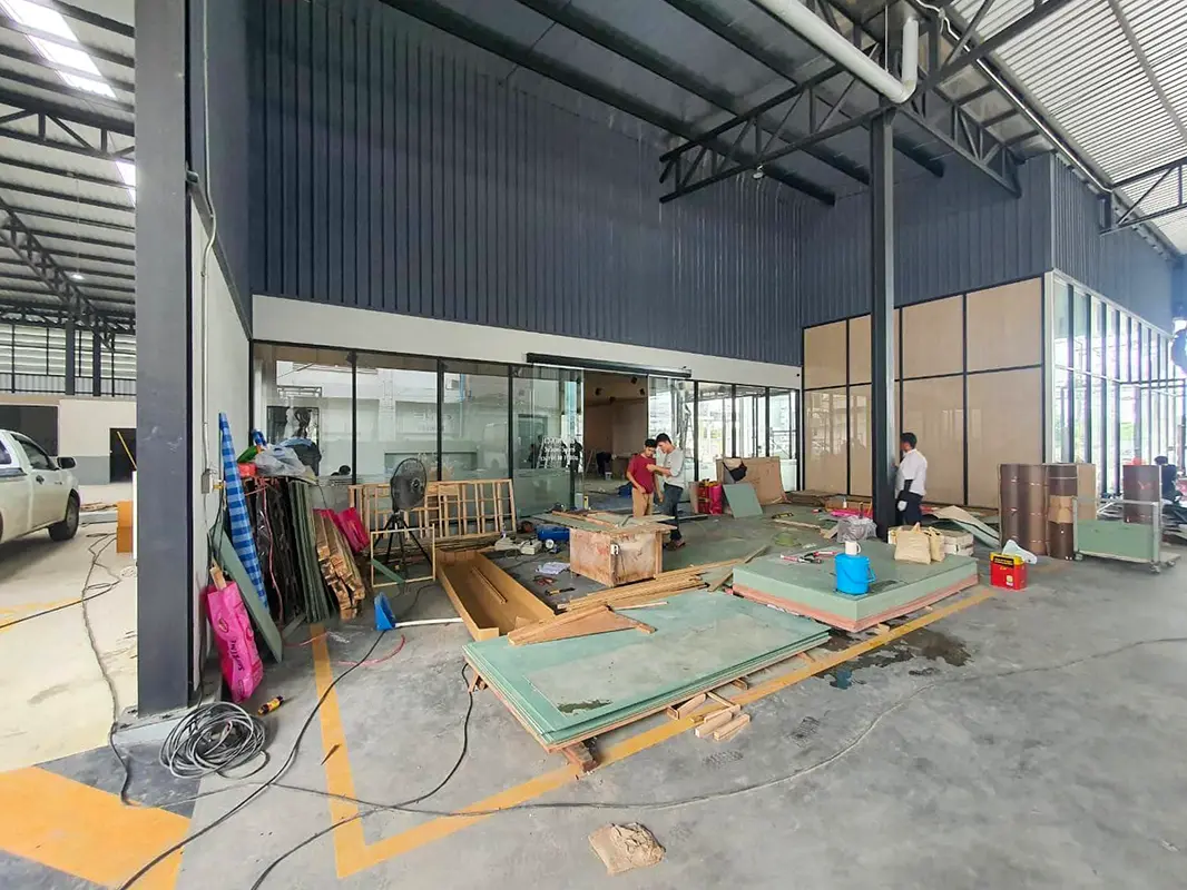 Byd showroom pathum thani 04
