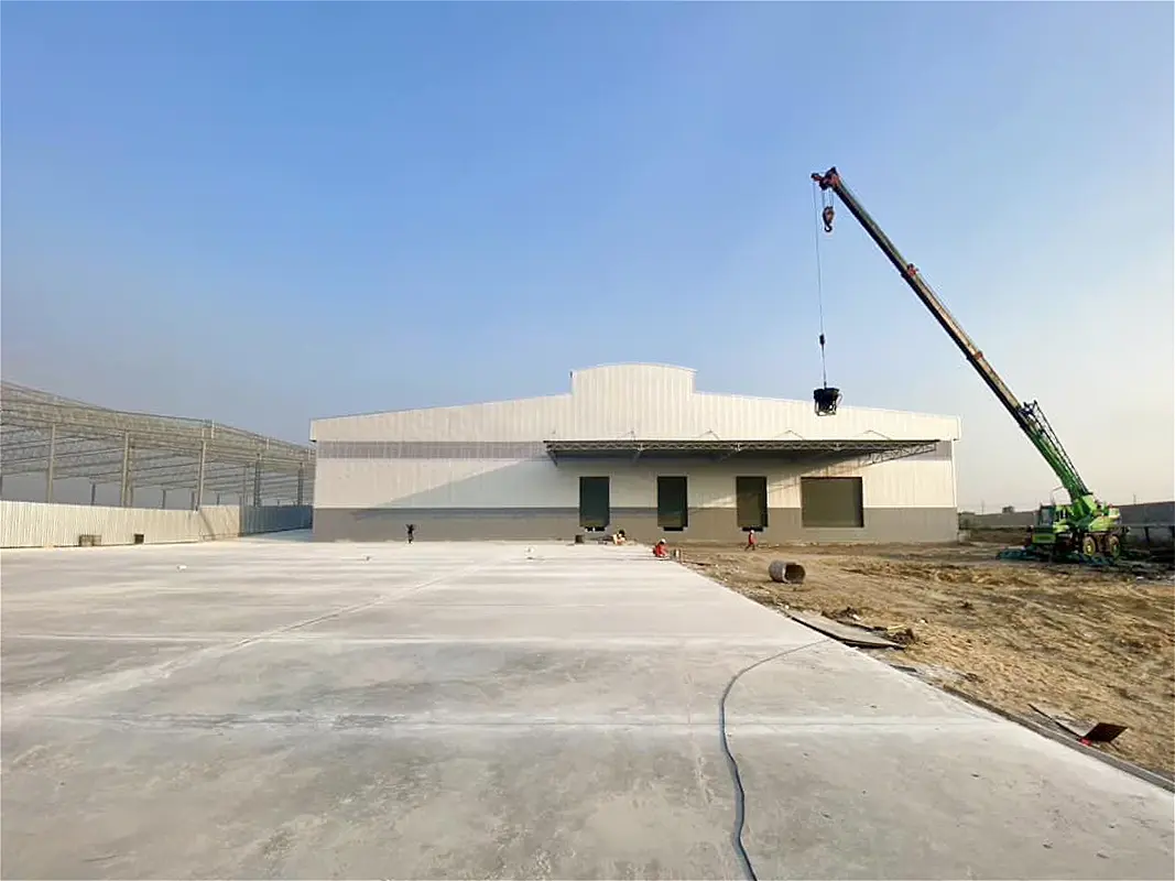 K packaging factory 11